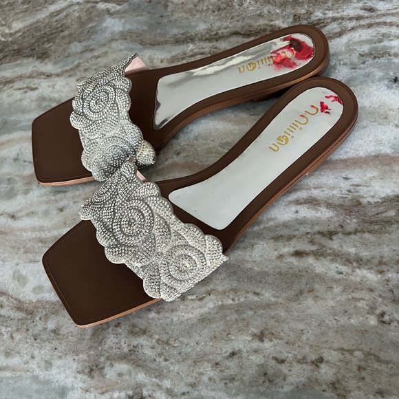 NWT Rhinestone sandals - Picture 2 of 3